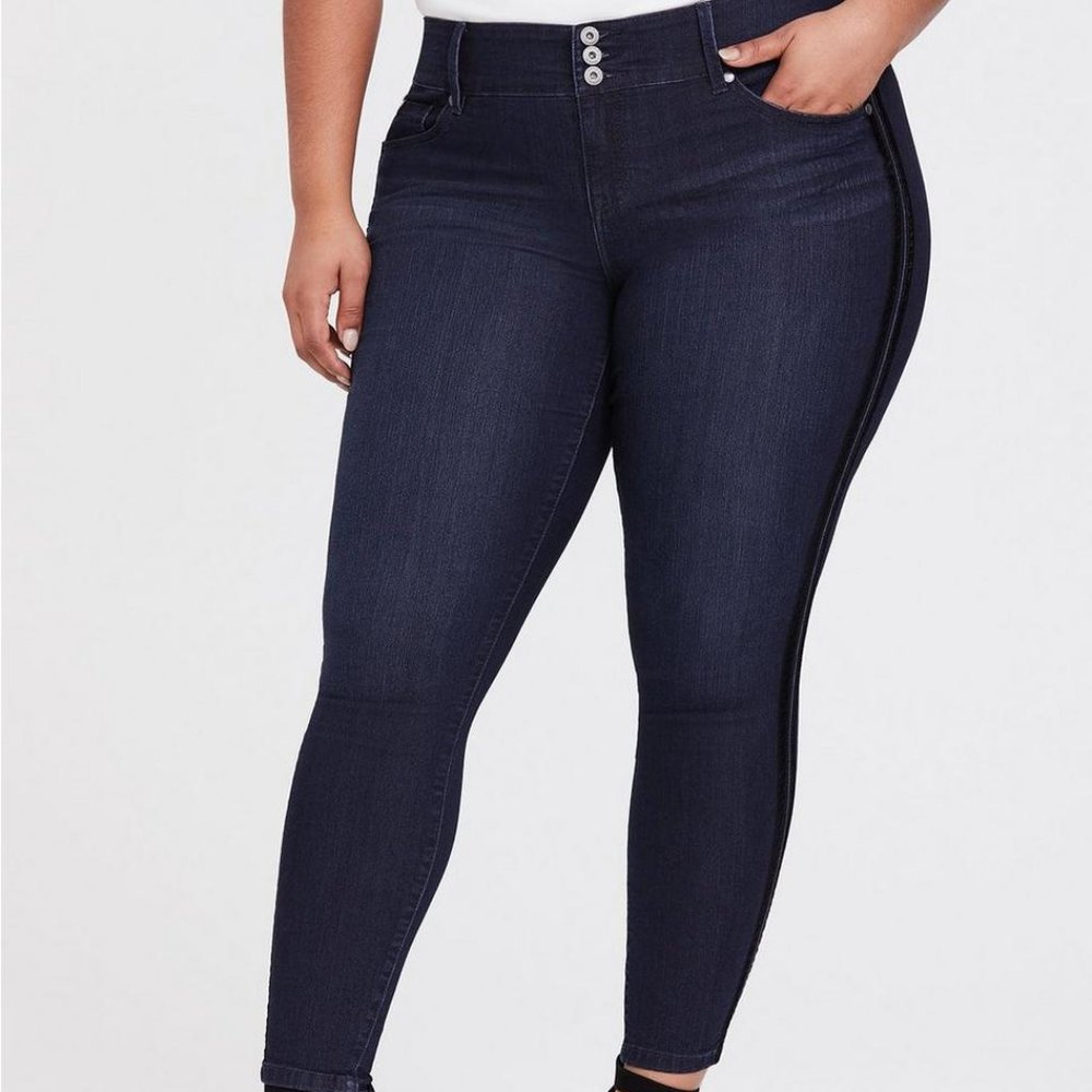 Torrid Jegging Super Stretch Dark Wash Size 12
